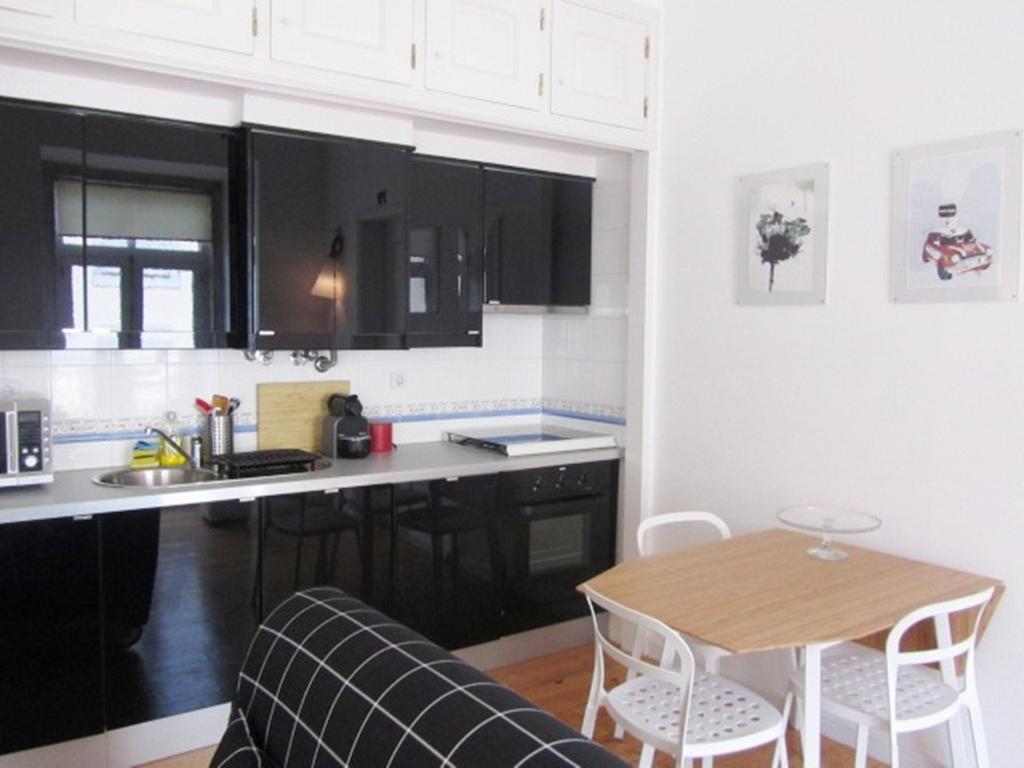 Apartamento Chiado Nova Almada *